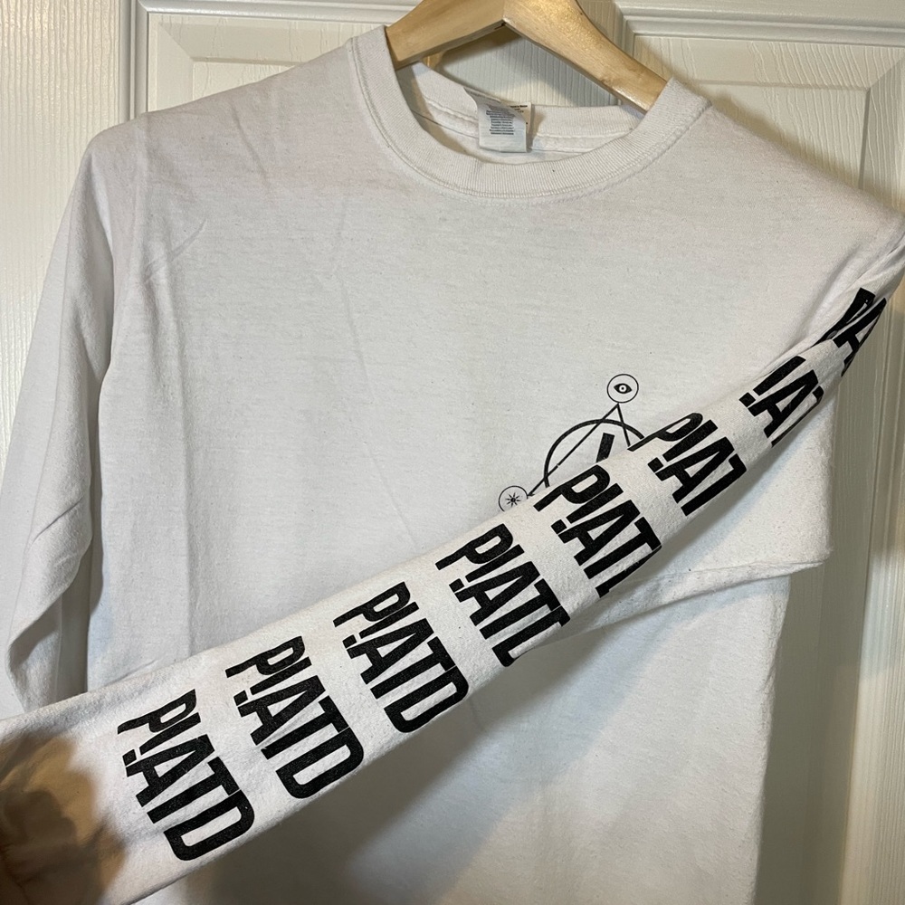 Gildan white long sleeve Panic! At the Disco graphic band tee sz S - Picture 3 of 8